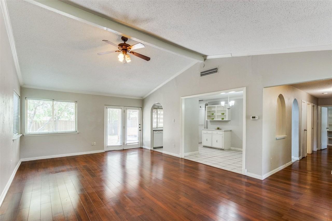 1708 Hendrick Dr - Photo 3 of 23