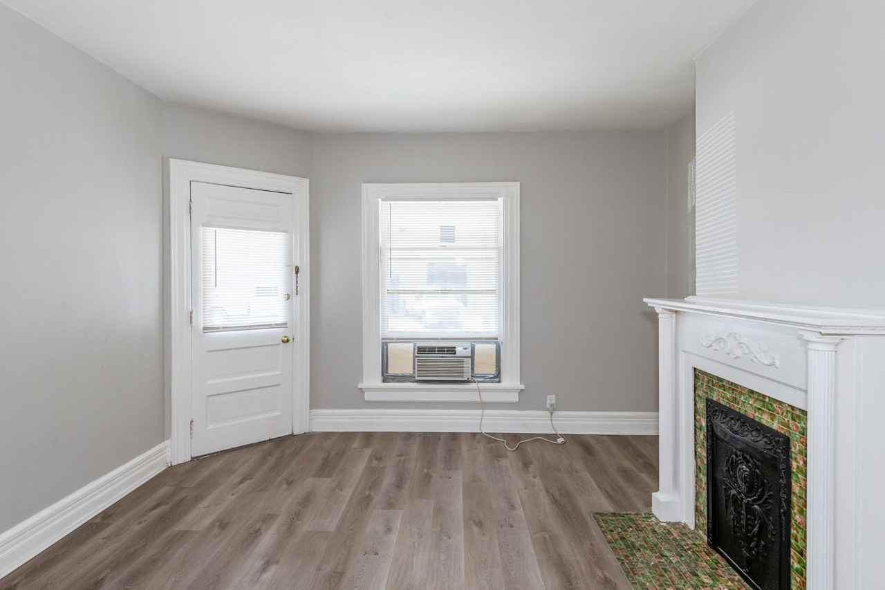 115 East Foraker Street