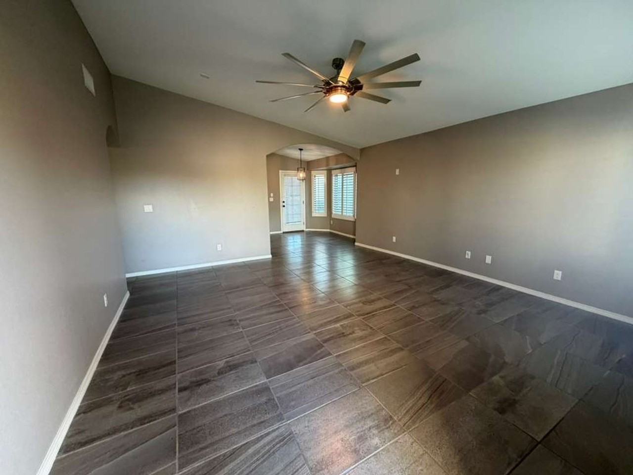 460 Prime Desert Dr - Photo 3 of 23
