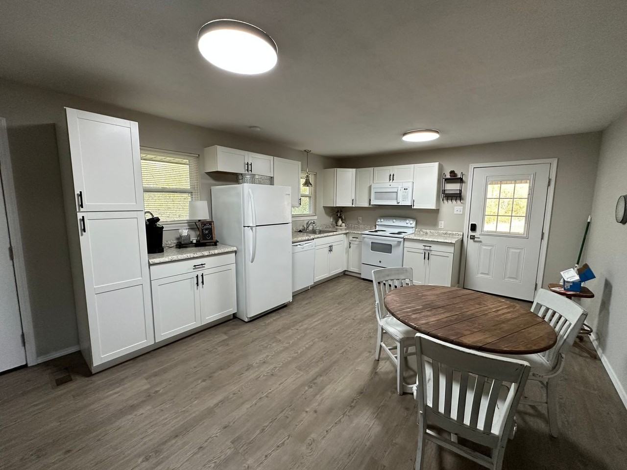 132 North Market Street - Photo 3 of 9