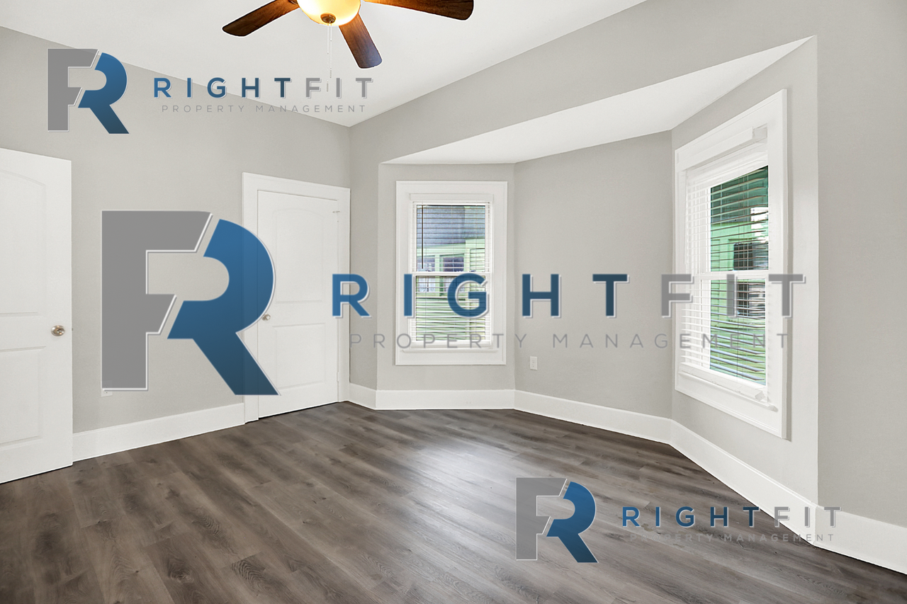 3430 Carrollton Ave - Photo 5 of 32