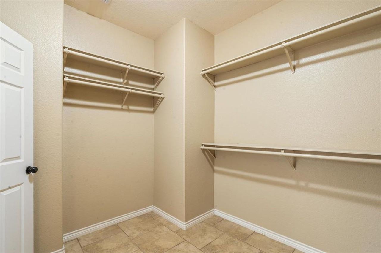 104 Running Bear Trail - Photo 6 of 25