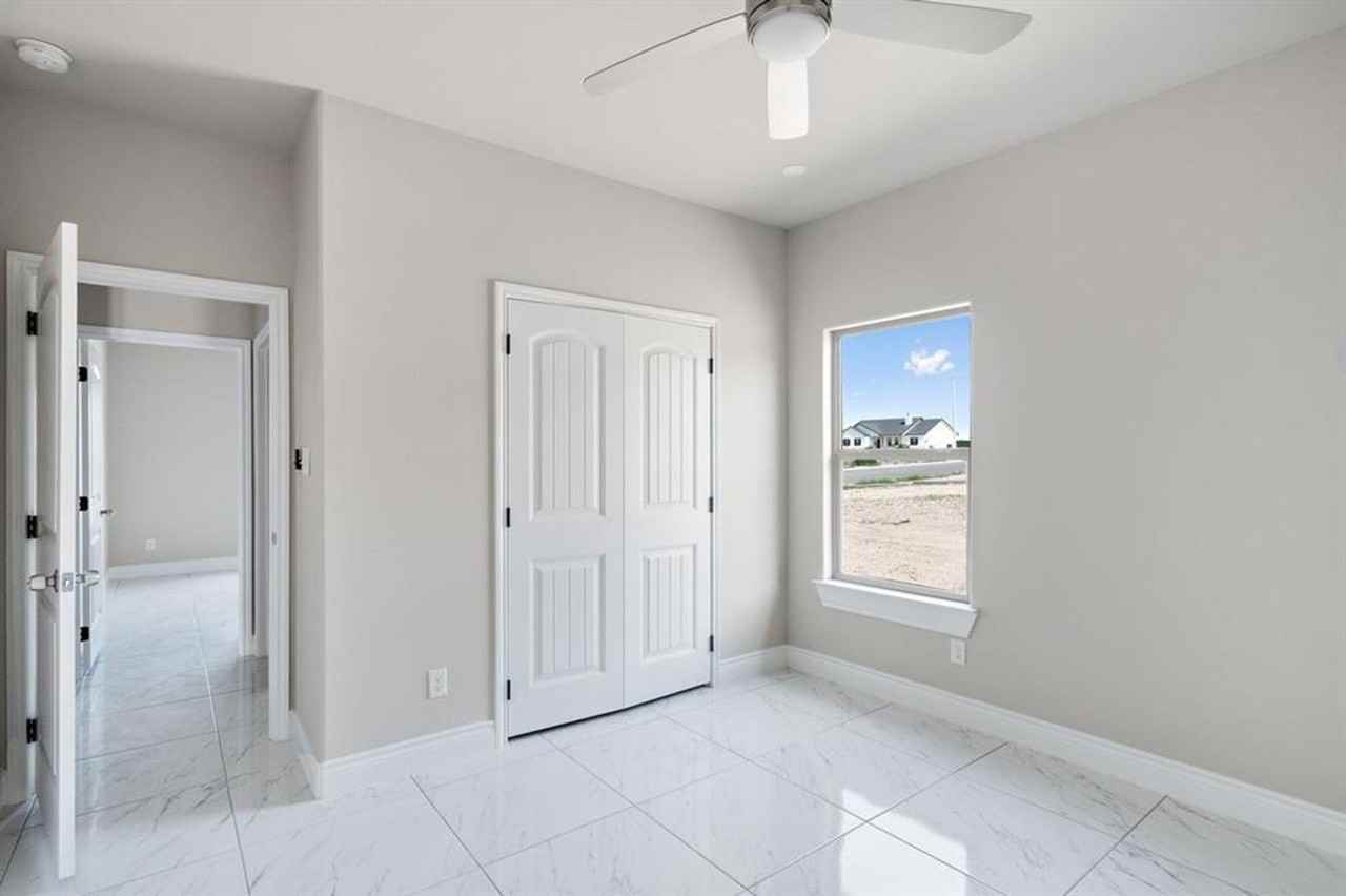 114 Little Bighorn Trl - Photo 2 of 18