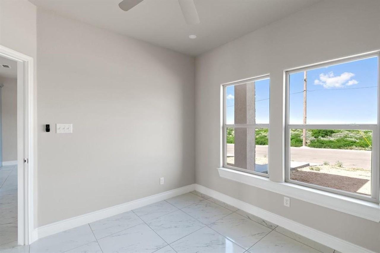 114 Little Bighorn Trl - Photo 4 of 18