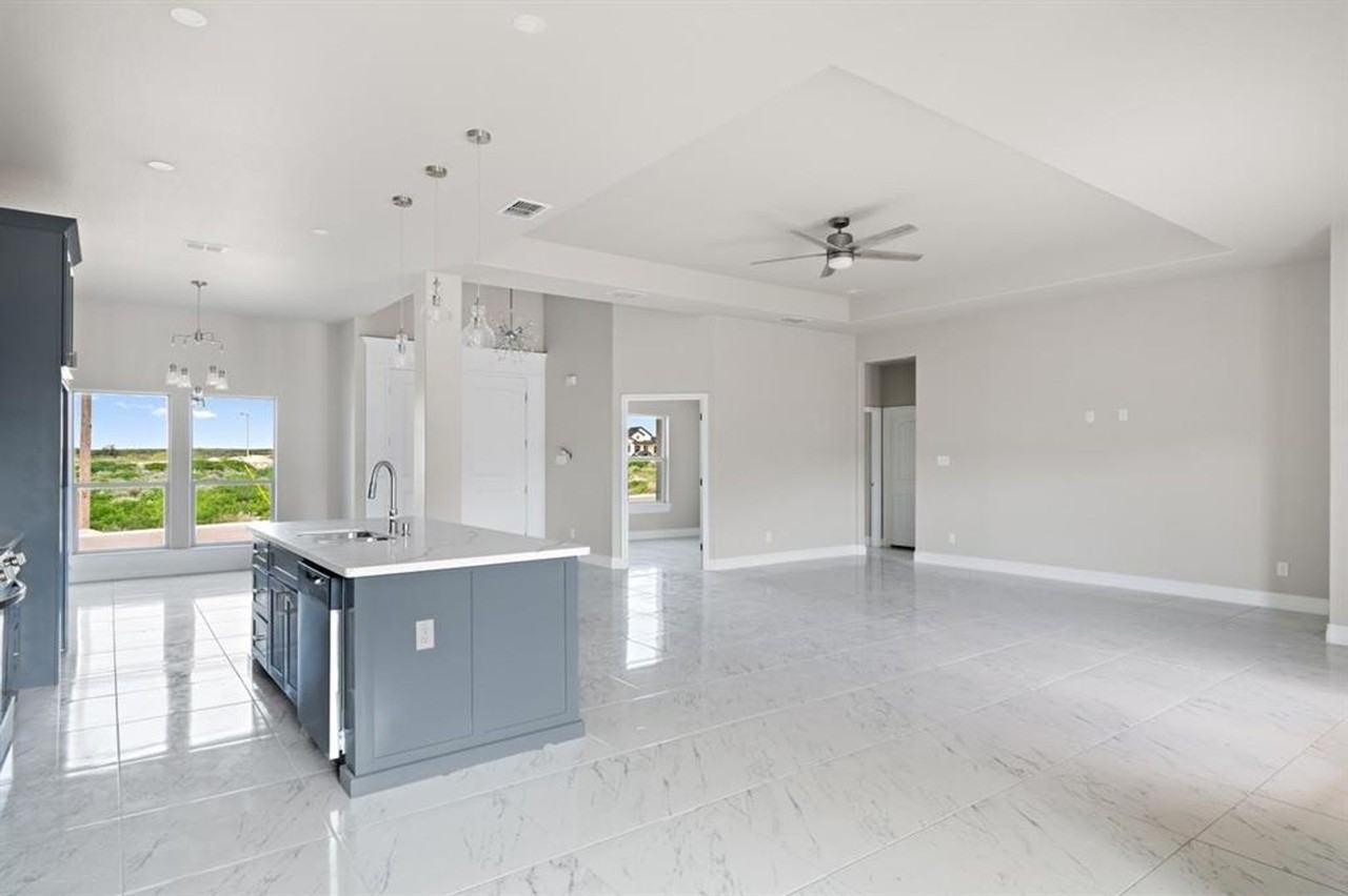 114 Little Bighorn Trl - Photo 5 of 18