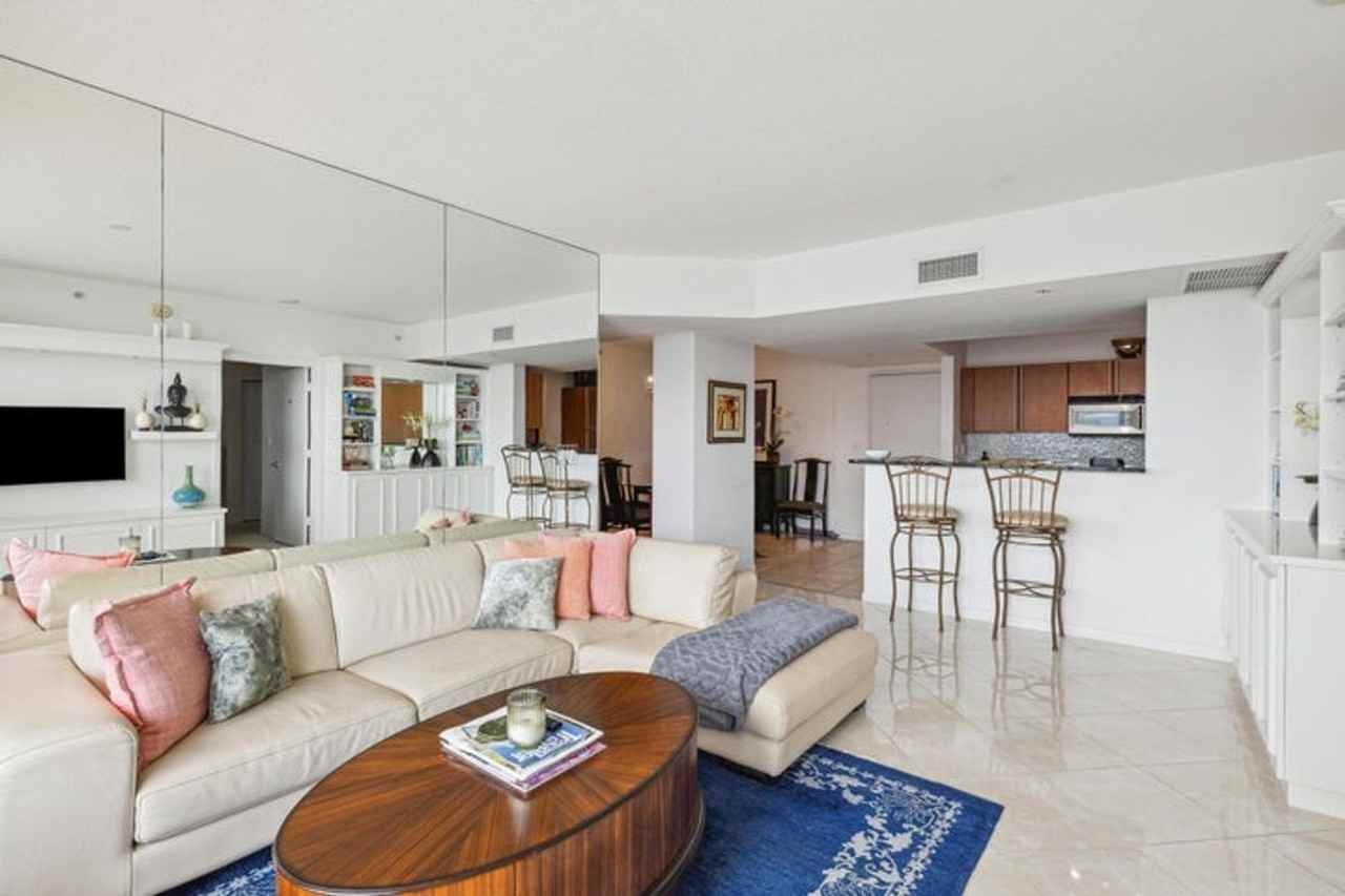 1551 North Flagler Drive - Photo 4 of 17