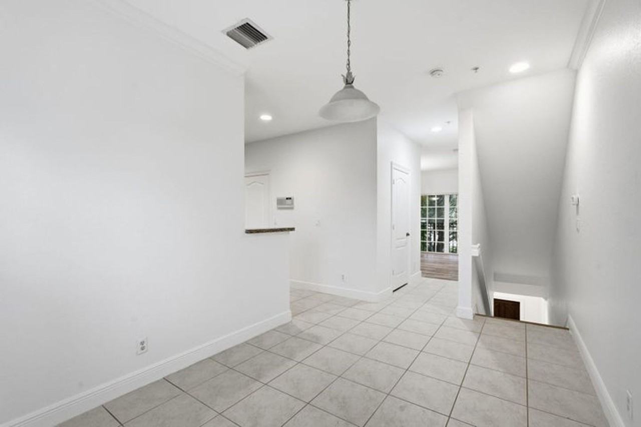 531 Federal Highway - Photo 4 of 21