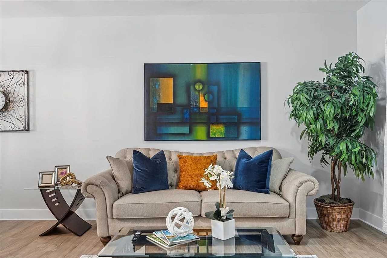 435 Saint James St Nw - Photo 7 of 10