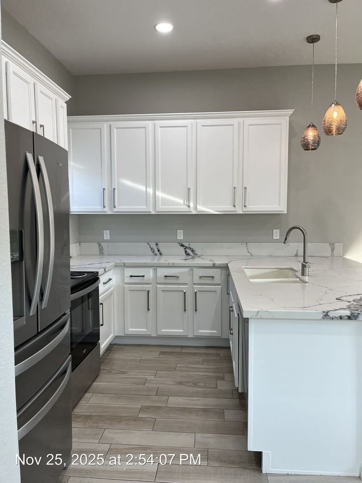 8371 Bergthold Way - Photo 3 of 16