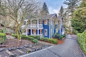 featured image of 2215 Douglas Drive Northeast