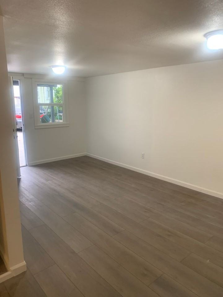 1638 35th Ave - Photo 3 of 14