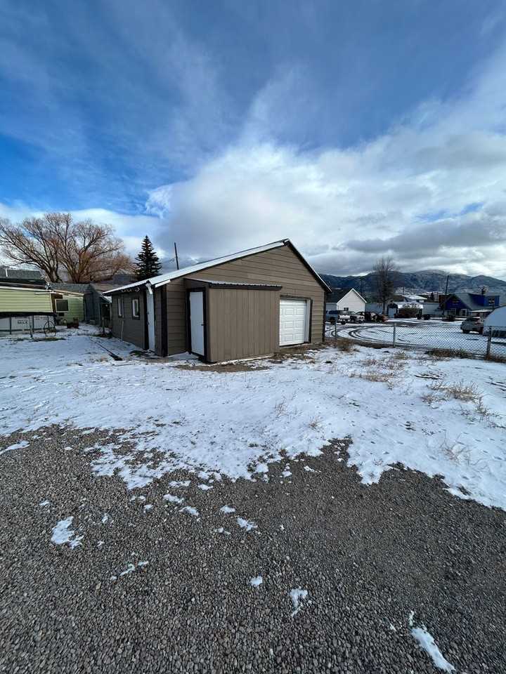 1121 East 3rd Street - Photo 2 of 17