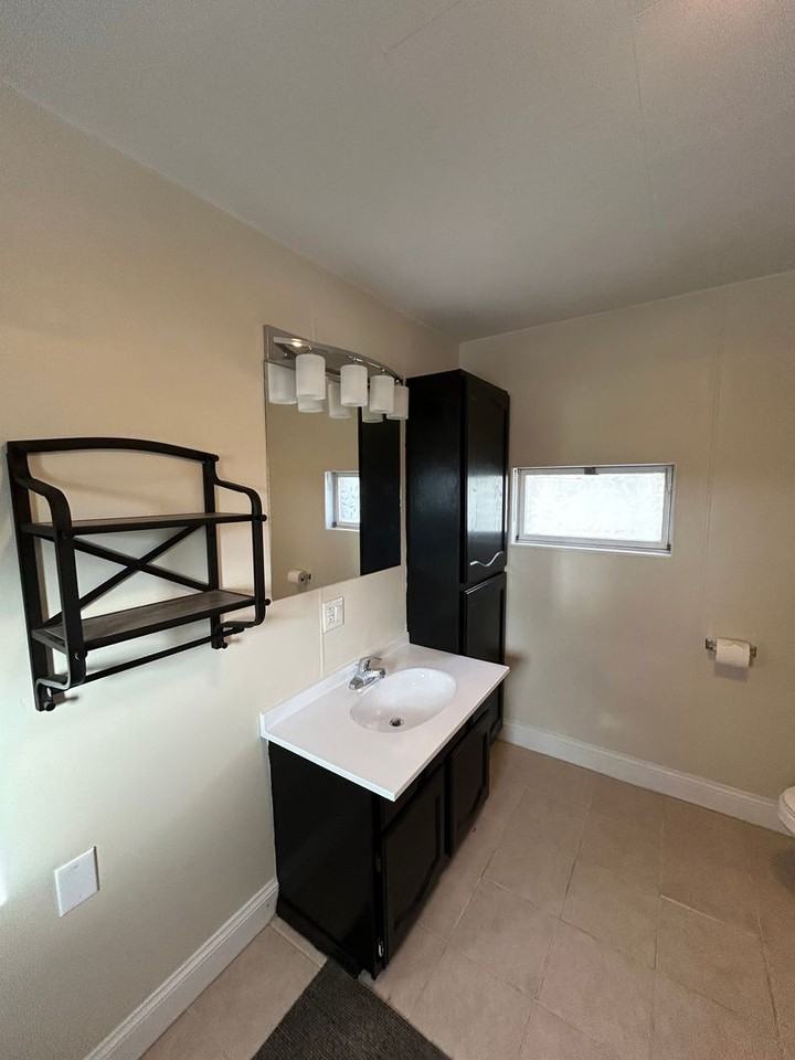 1121 East 3rd Street - Photo 7 of 17