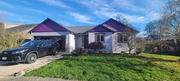 featured image of 125 South Ash Street