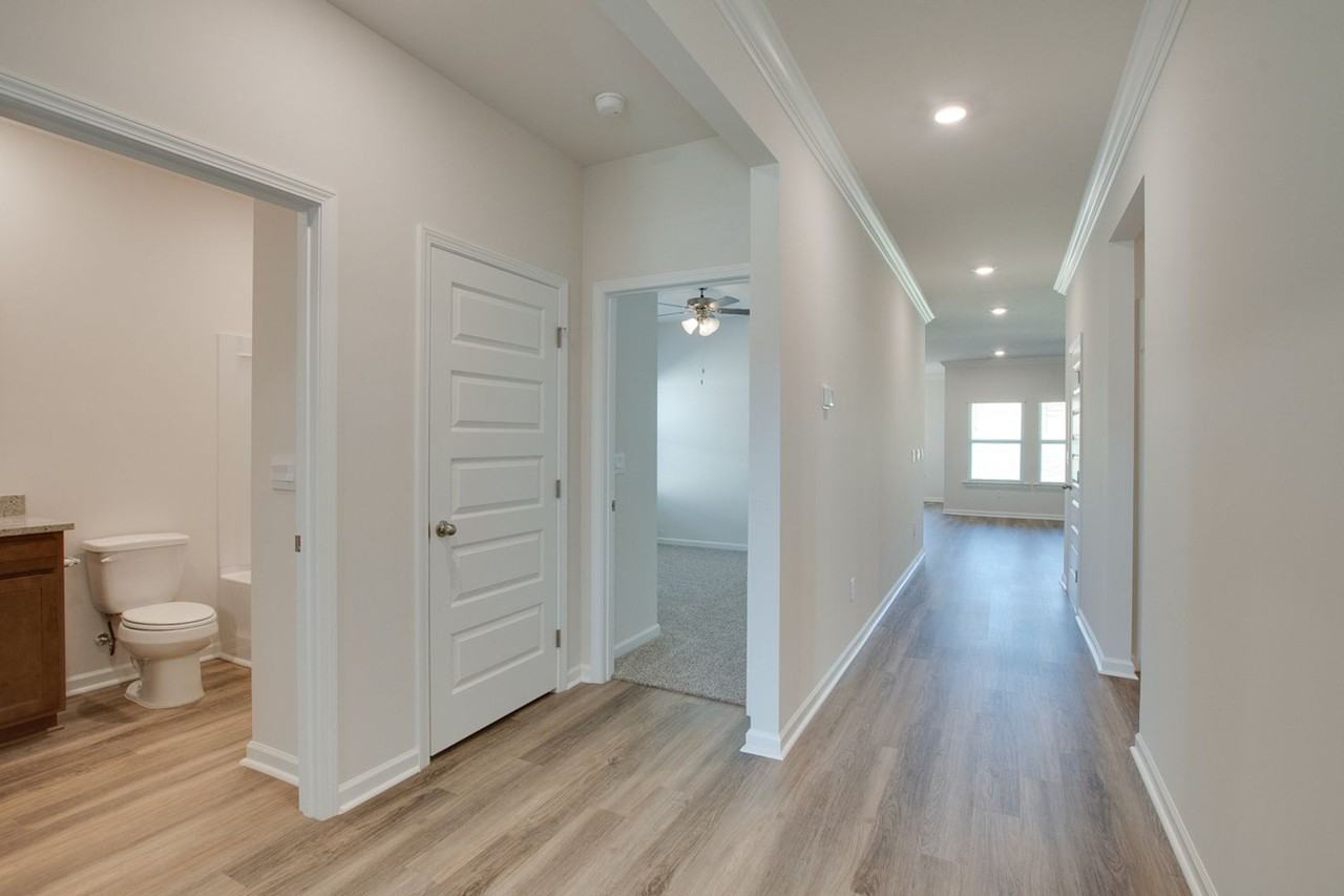 113 Duskwood Drive - Photo 4 of 28