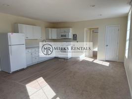 featured image of 1033 Smith Street #5