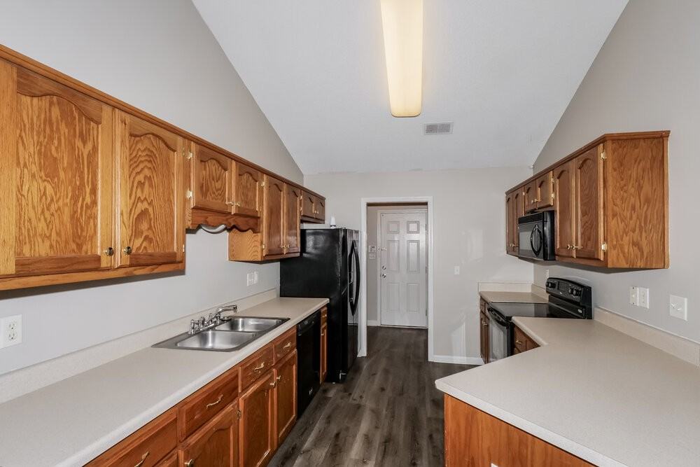 2743 Longshadow Ln - Photo 7 of 16