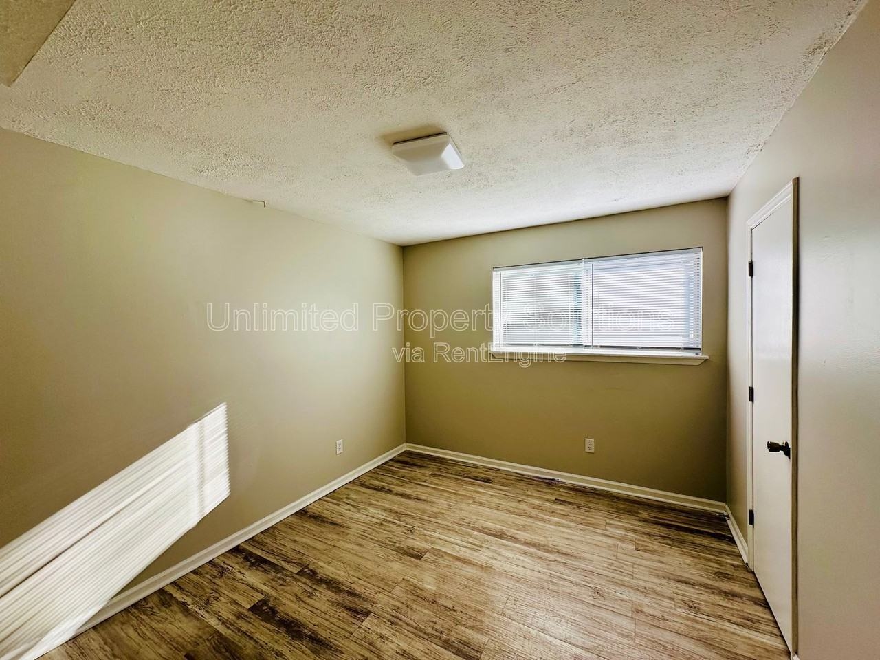 213 Sunn Aire Court #C - Photo 7 of 15