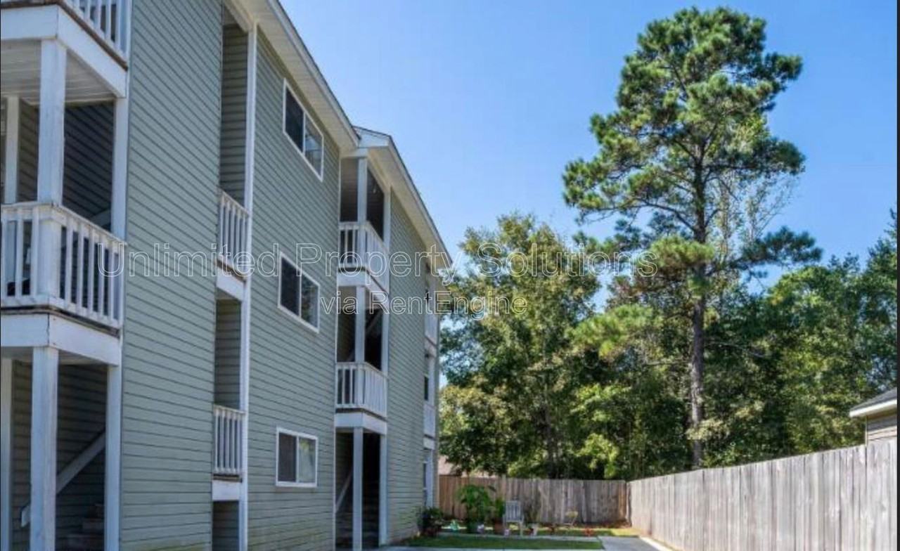 215 Sunn Aire Court #B