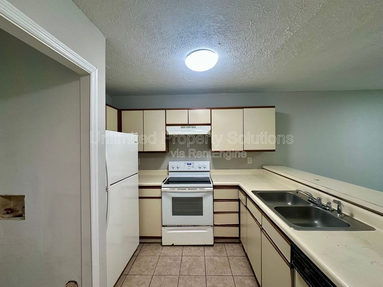 205 Sunn Aire Ct #A - Photo 2 of 15