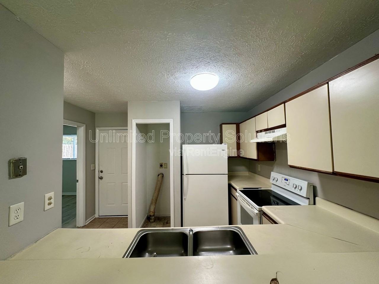 205 Sunn Aire Ct #A - Photo 3 of 15