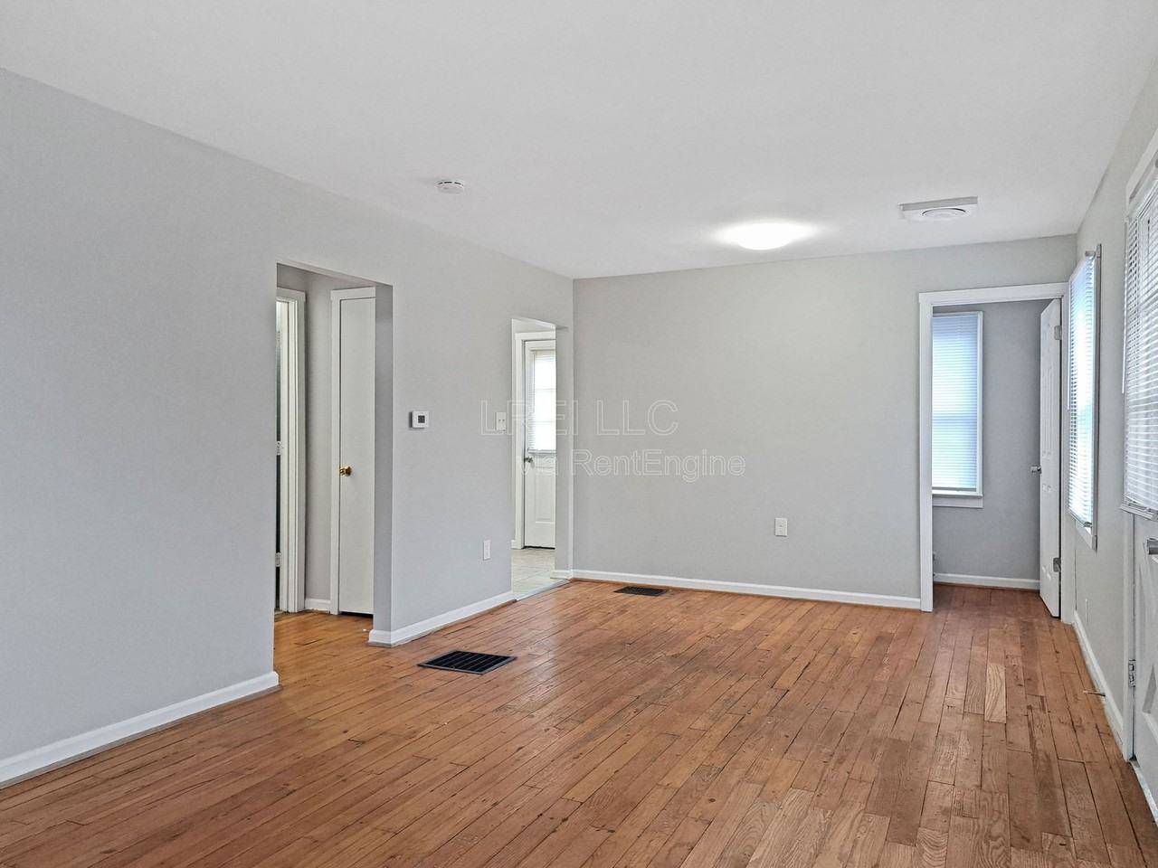 1661 Harold Ave - Photo 2 of 10