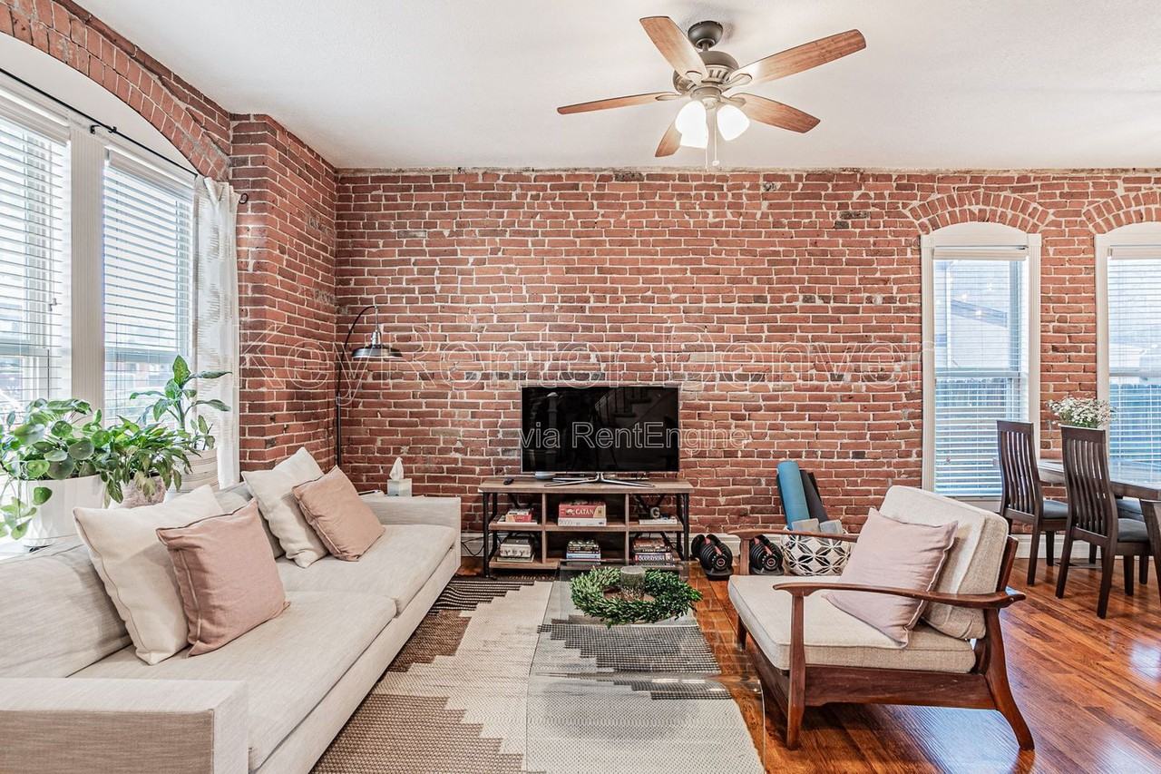 3033 Welton St - Photo 3 of 50