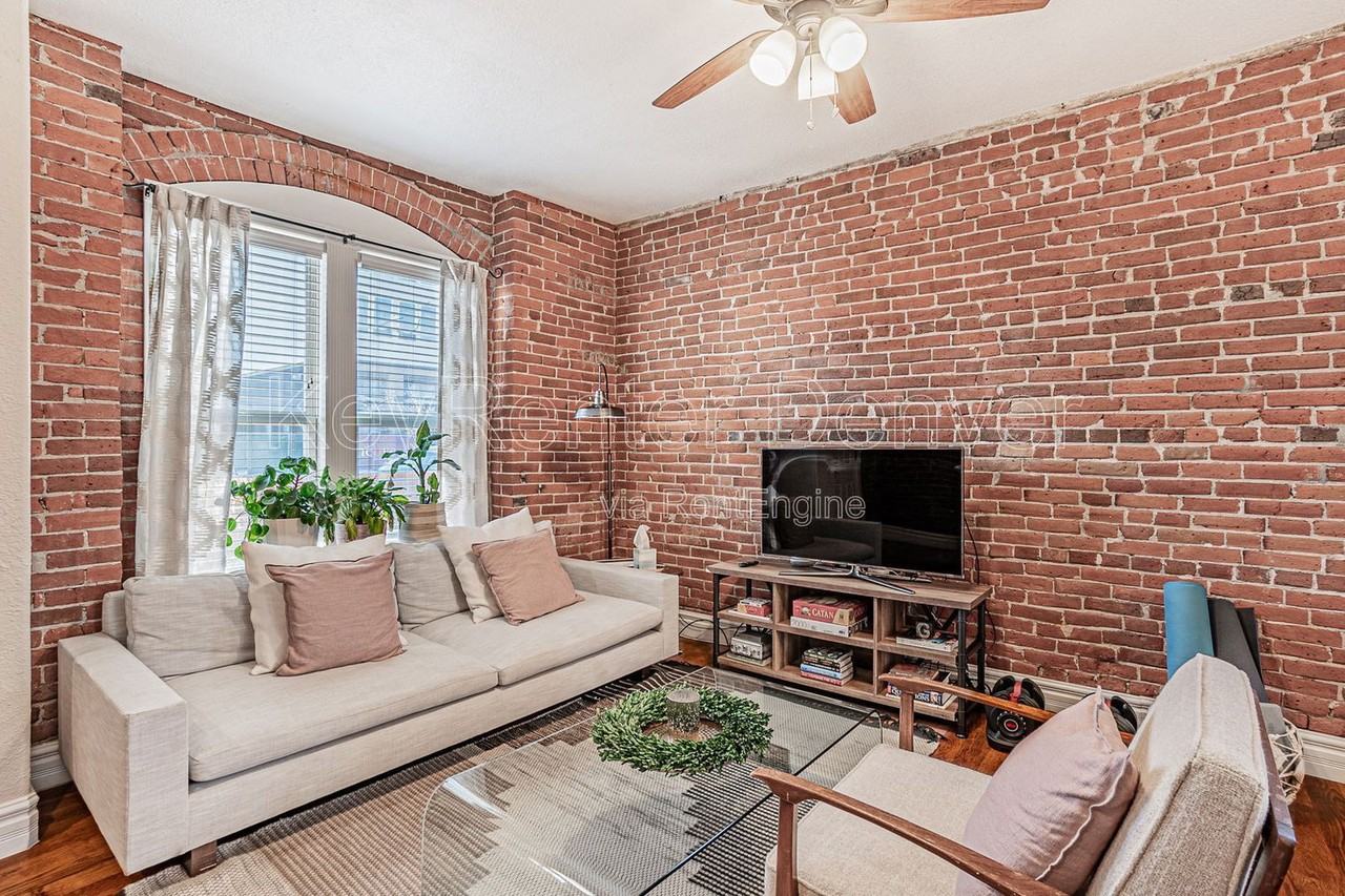 3033 Welton St - Photo 4 of 50