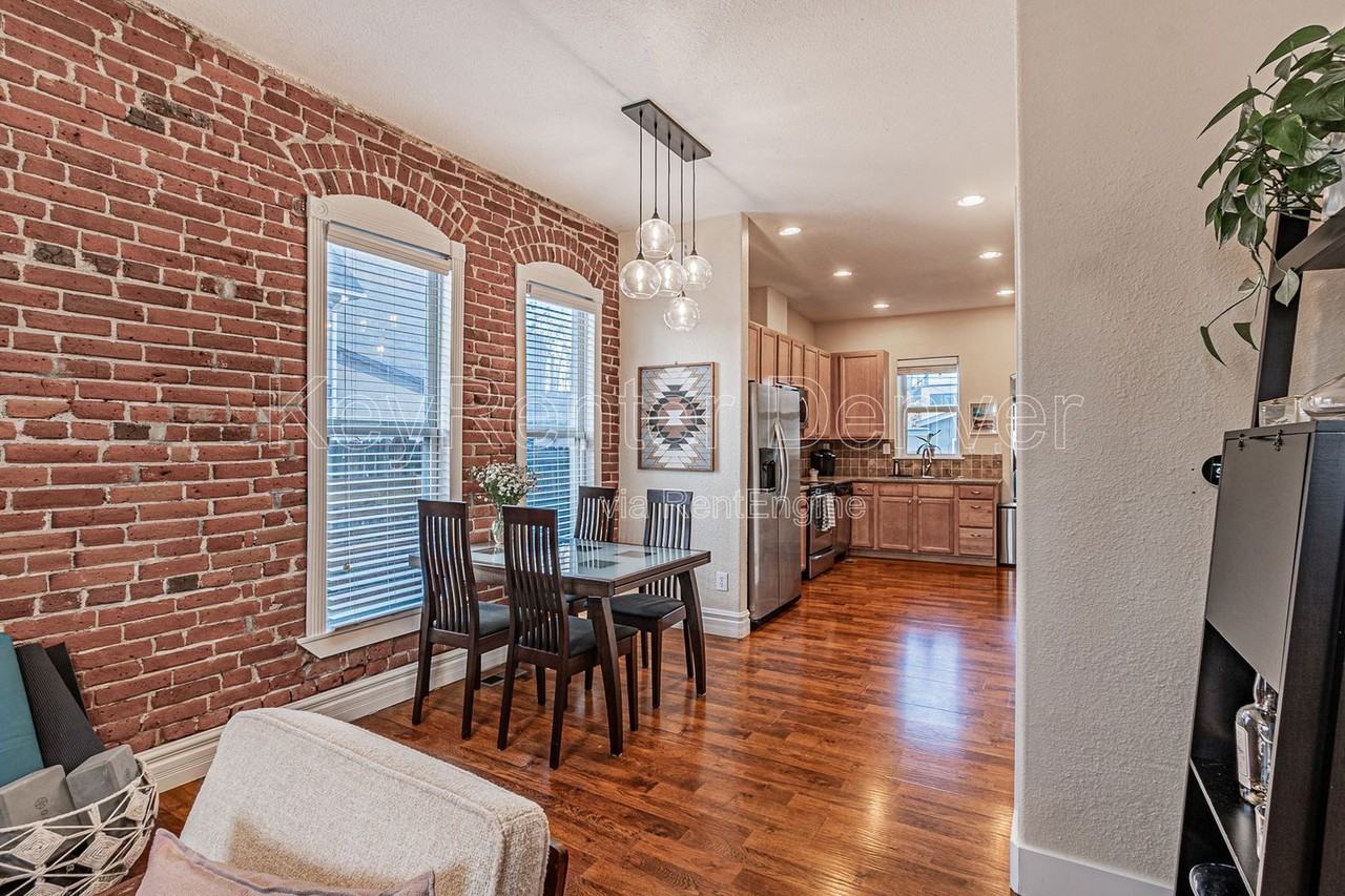 3033 Welton St - Photo 7 of 50