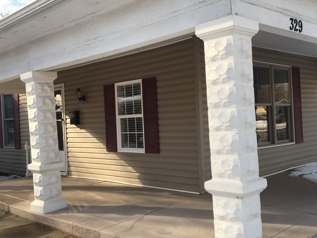 329 Locust St - Photo 2 of 31