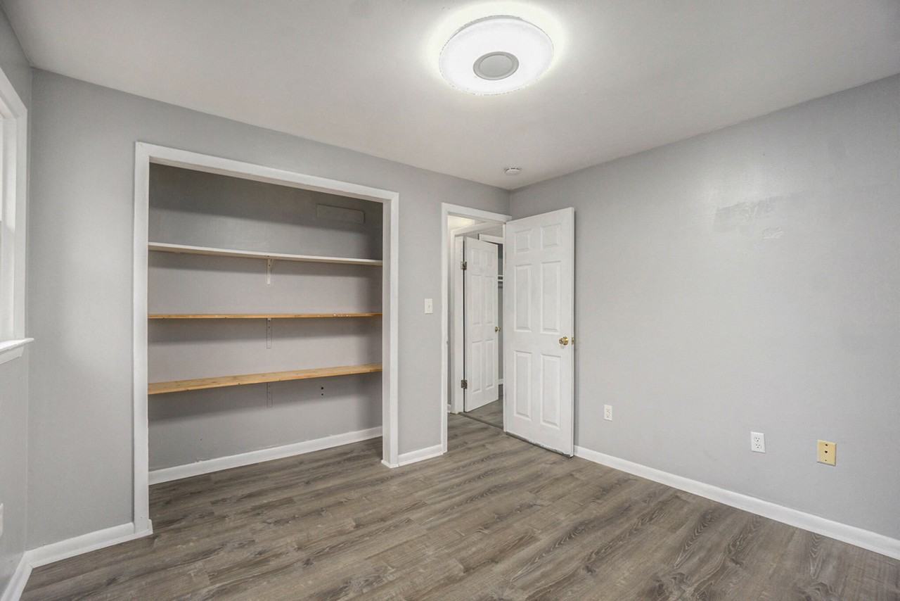 3215 Grand Prairie Rd #E - Photo 5 of 15