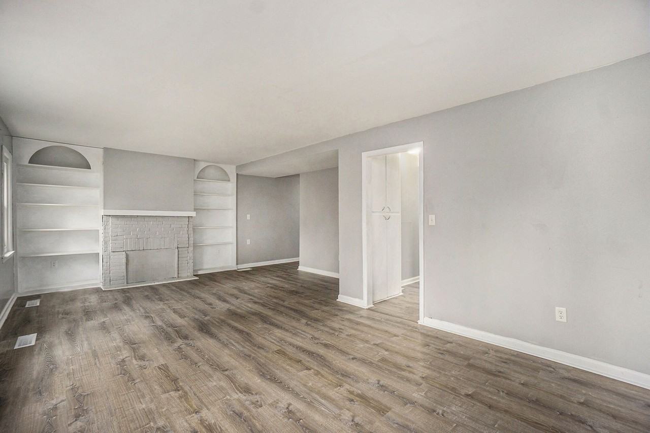 3215 Grand Prairie Rd #E - Photo 6 of 15