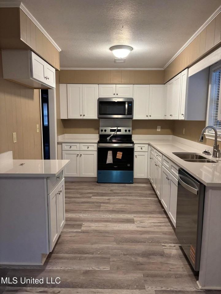 100 Morris Noble Rd - Photo 5 of 14