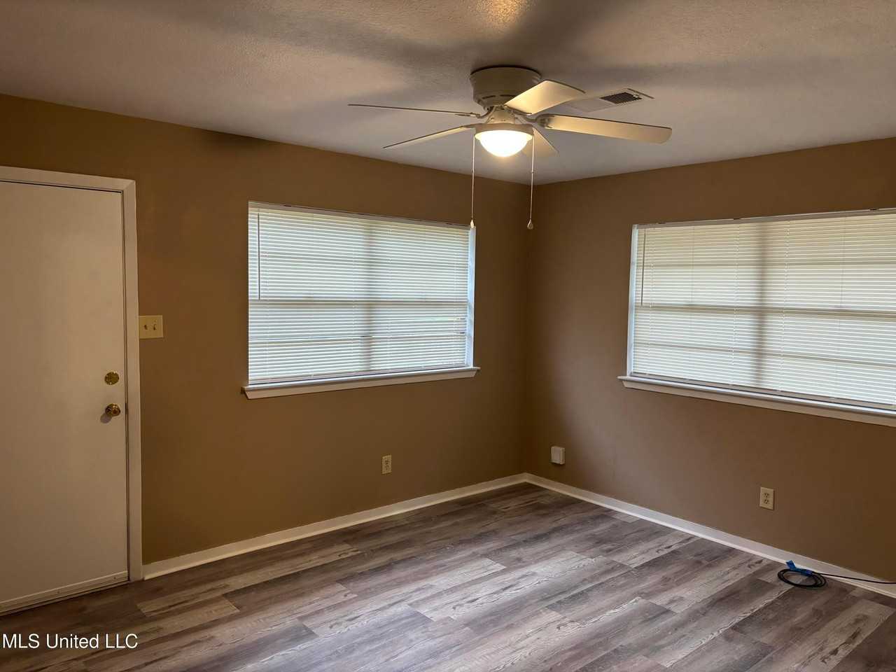 100 Morris Noble Rd - Photo 7 of 14