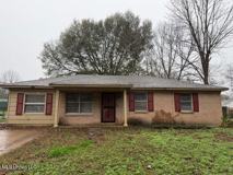 2645 Hillcrest Cv - Photo 1 of 1