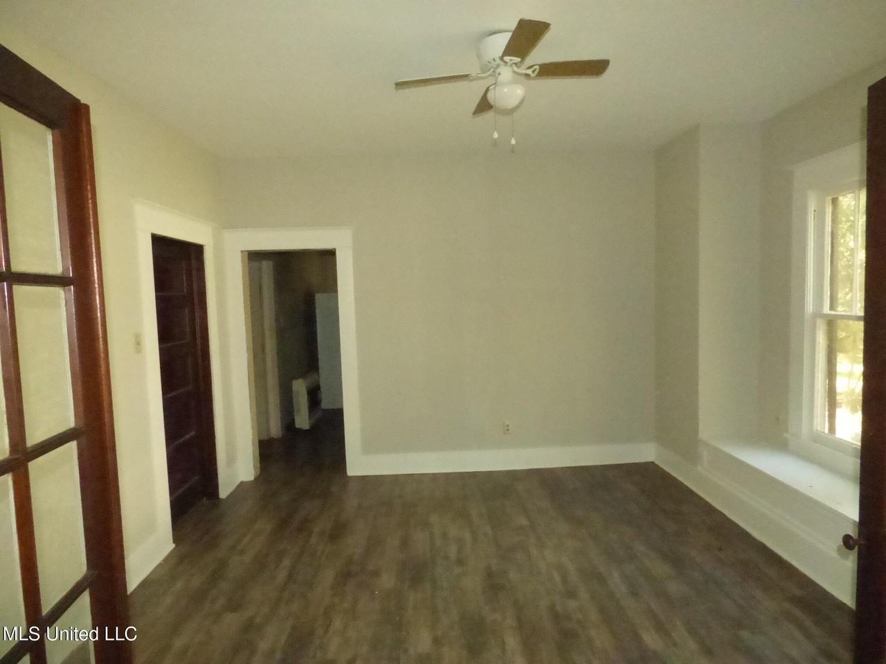 514 South 5th Street - Photo 3 of 16