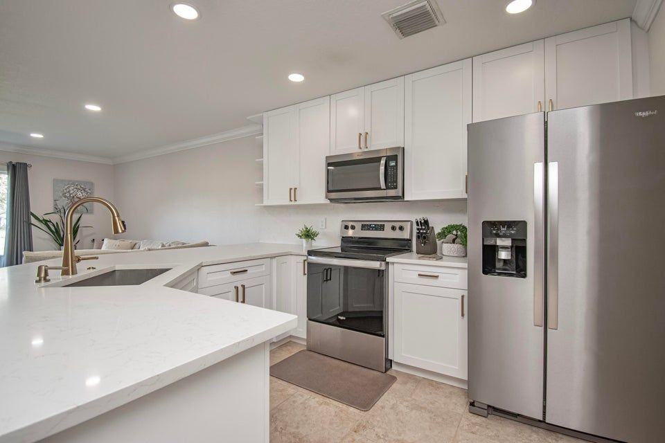 16081 Sierra Palms Drive