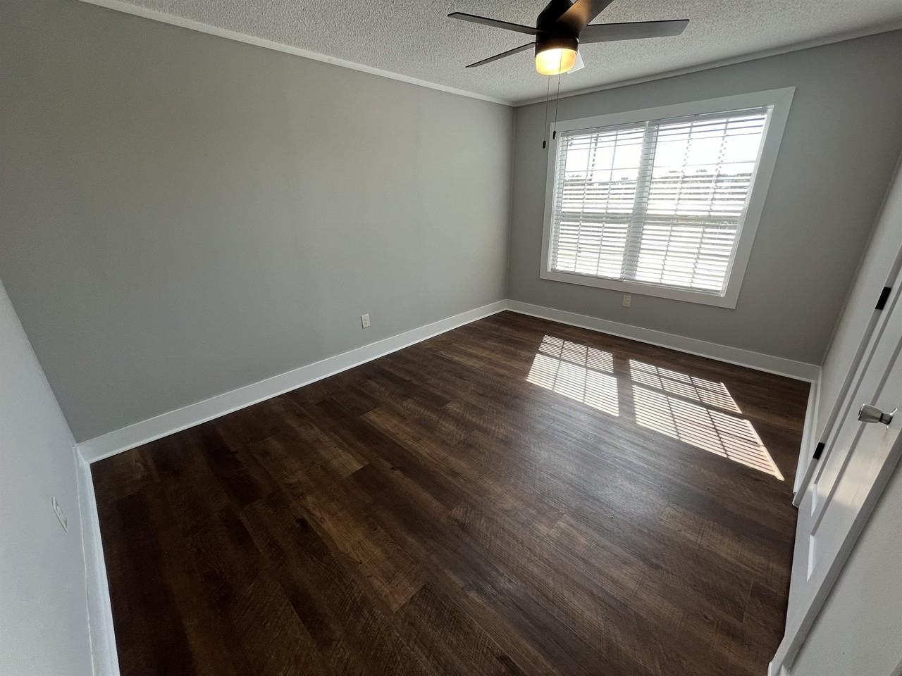 President St #1727B - Photo 3 of 7