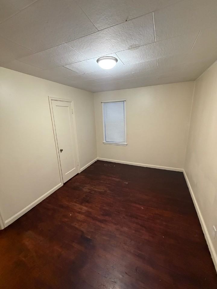 424 N Rouse Ave - Photo 4 of 7