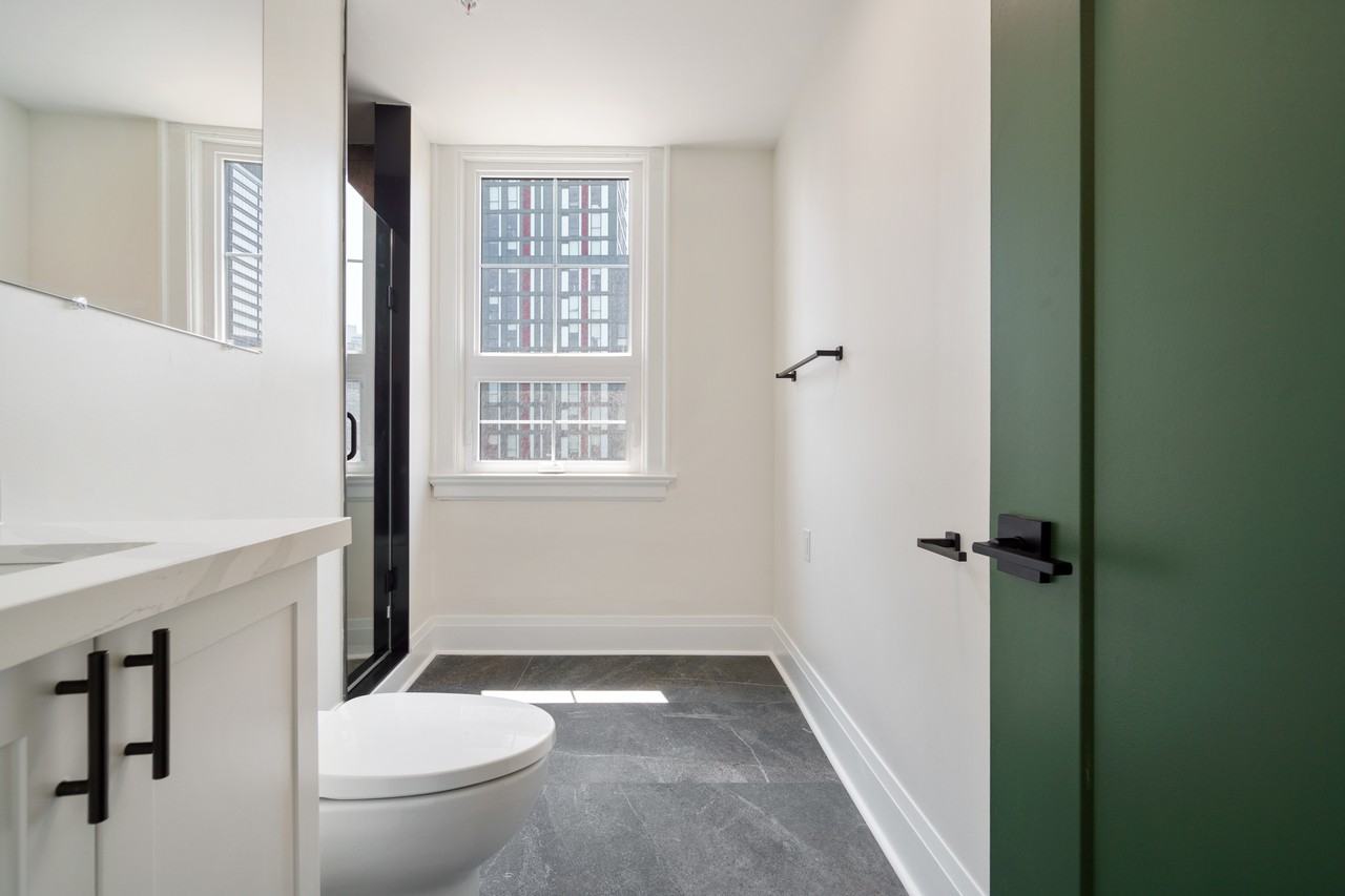 72 James Street North #407 - Photo 7 of 17