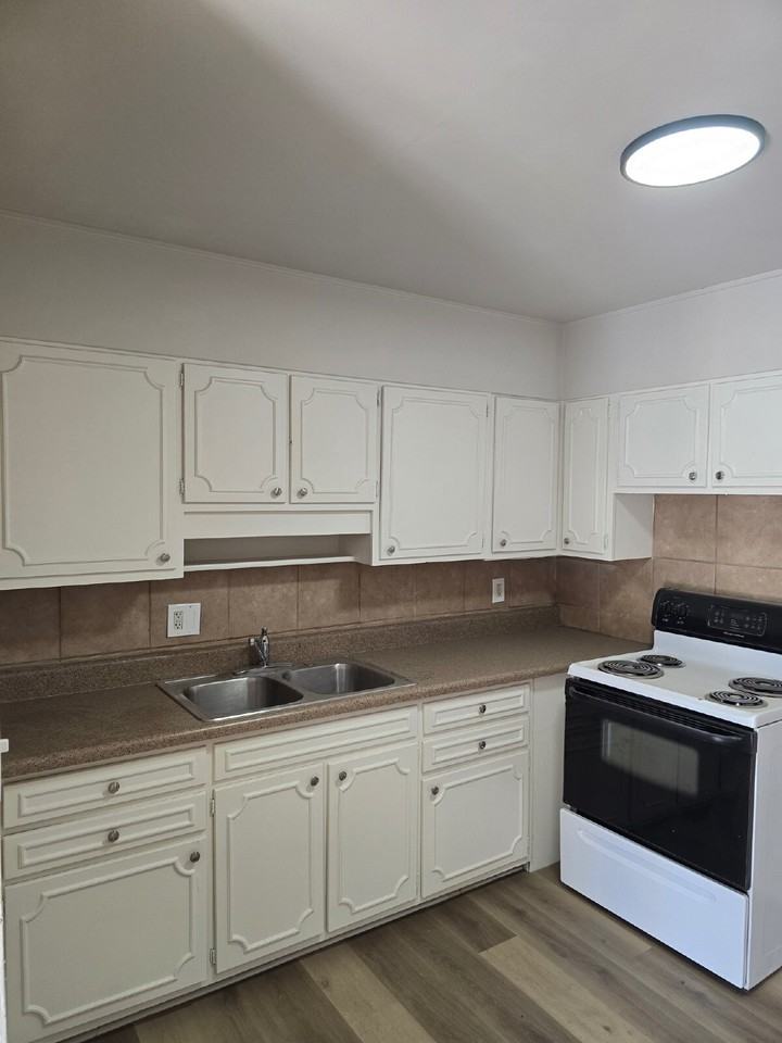 5021 Jacksboro Pike Northeast #14