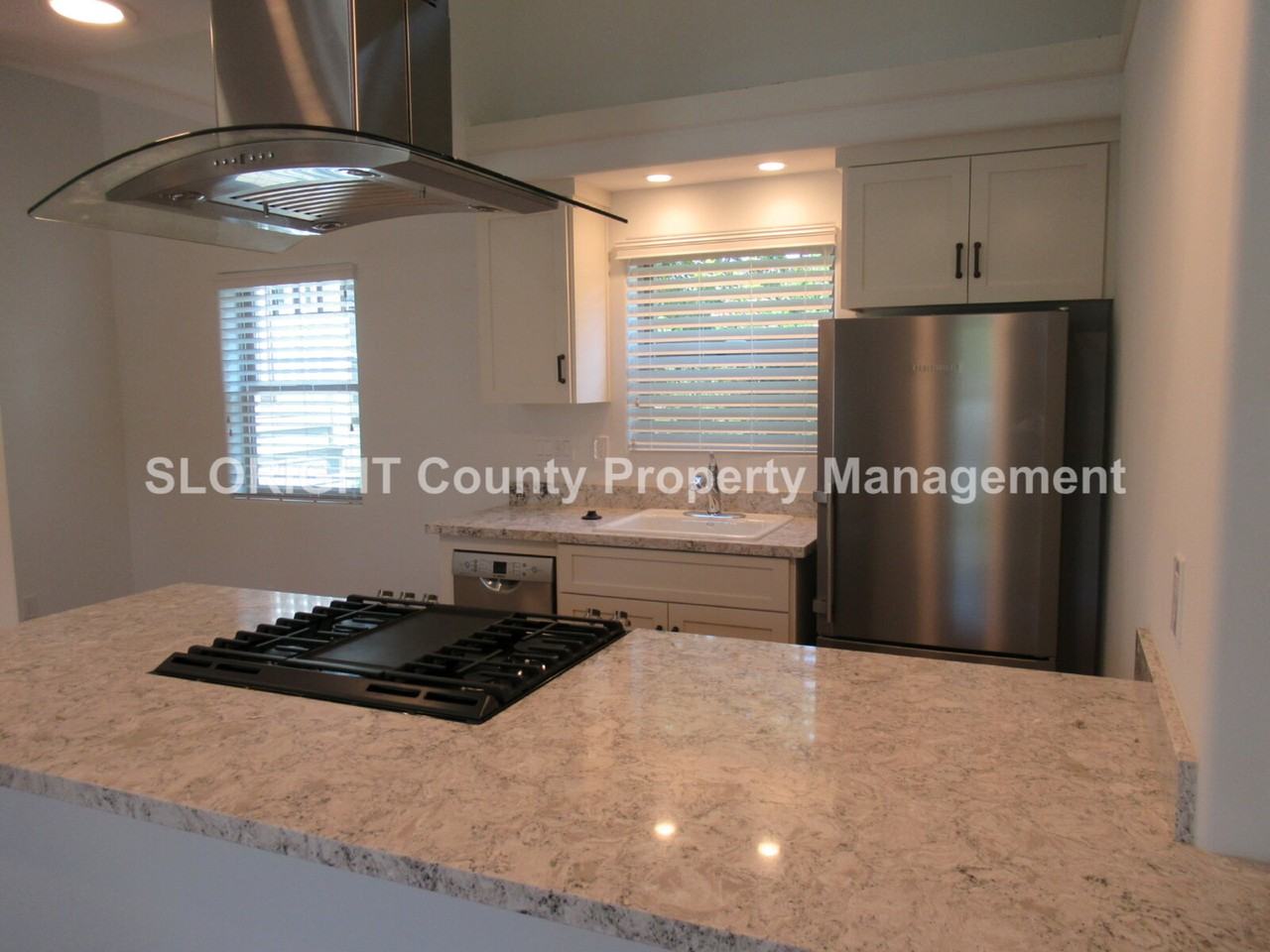 641 Pismo St Unit 2 - Photo 3 of 14