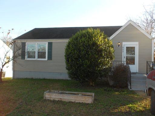 922 Granada Ave - Photo 2 of 15