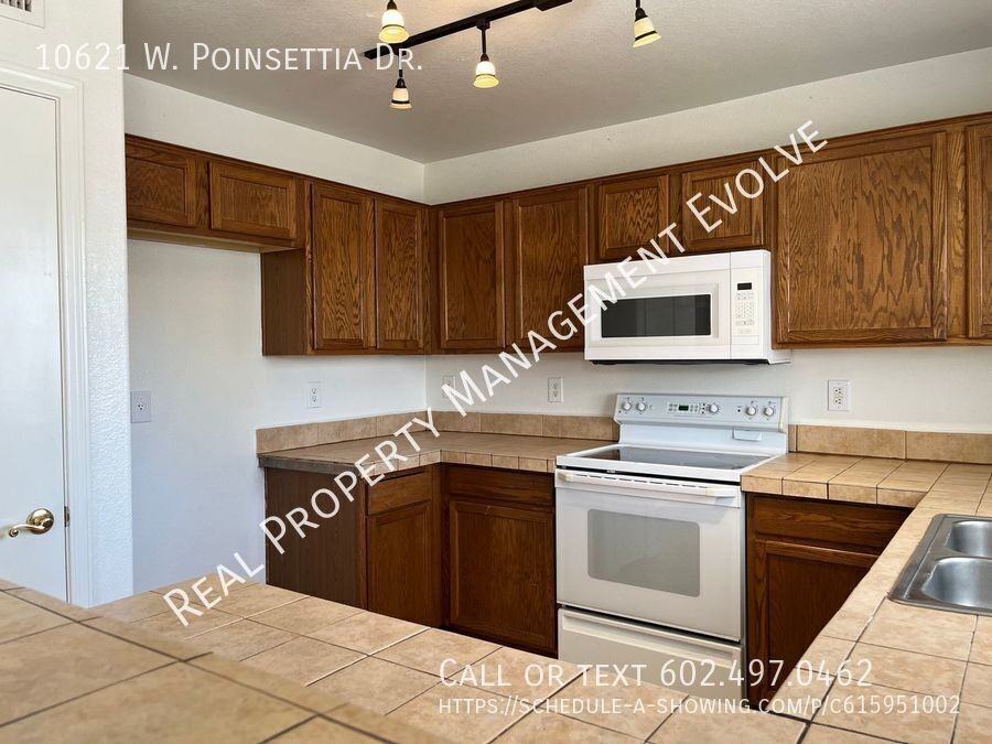 10621 W Poinsettia Dr - Photo 4 of 21