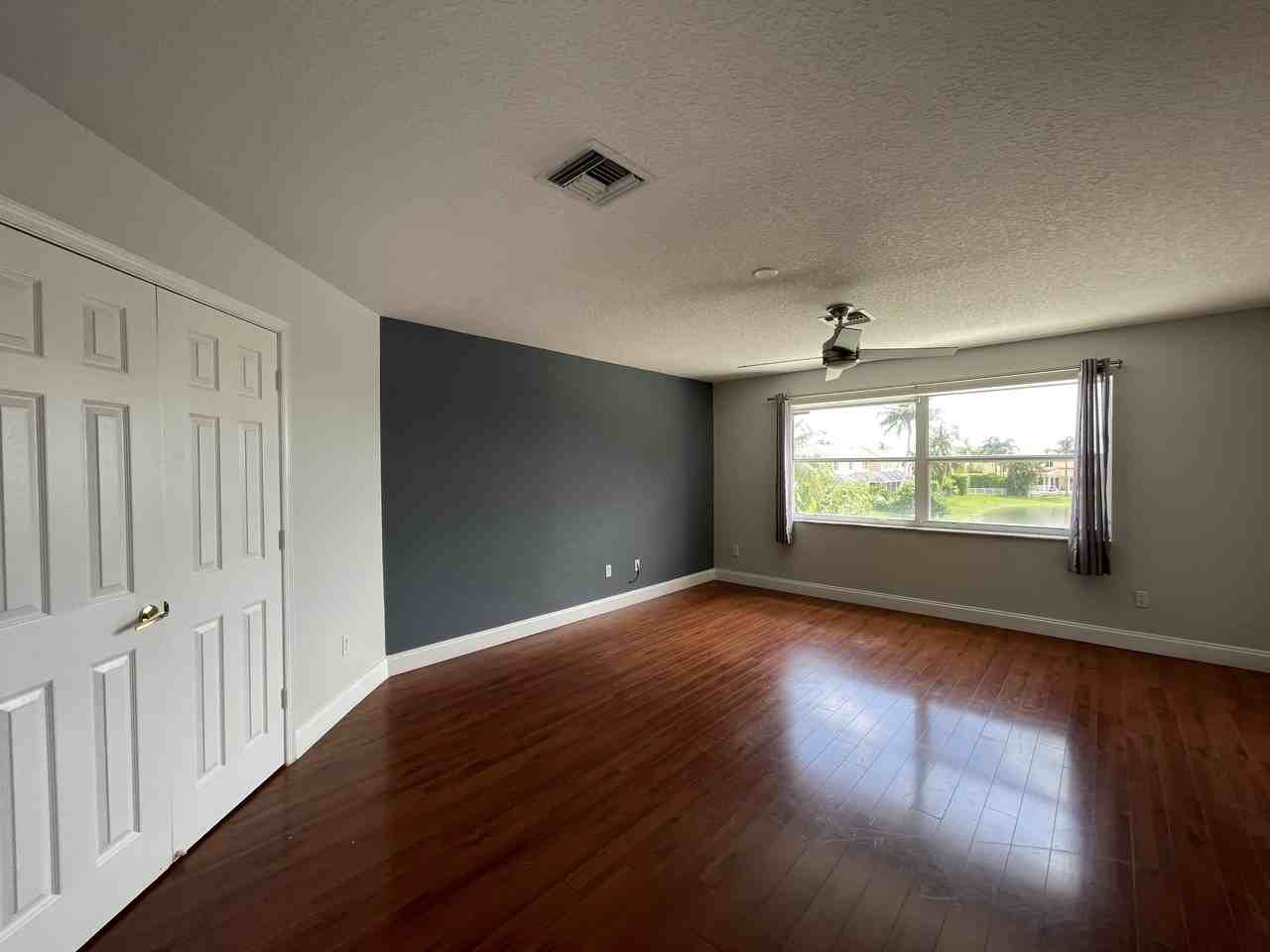 12738 Maypan Dr #570 - Photo 4 of 24