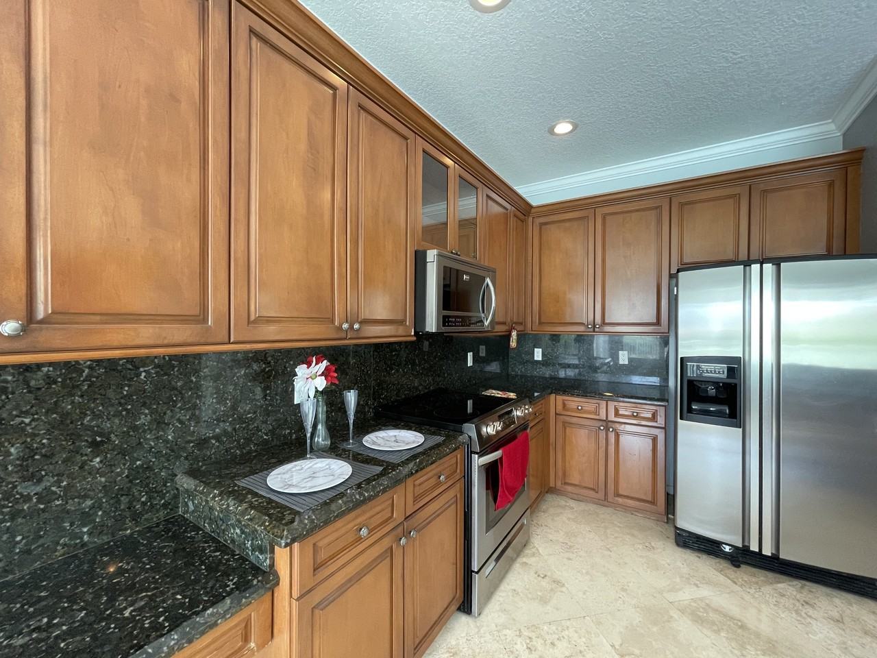 12738 Maypan Dr #570 - Photo 3 of 24