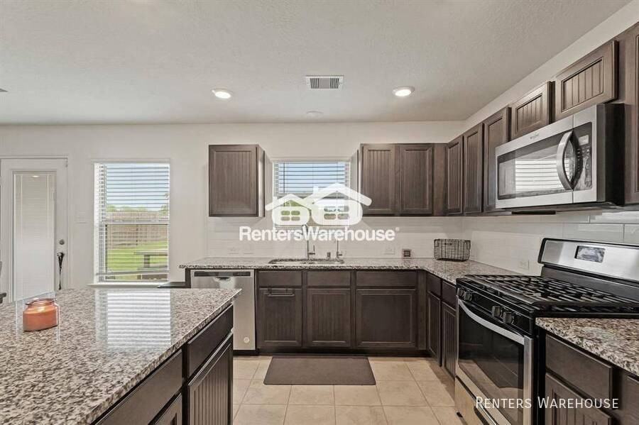 4826 Hickory Deer Lane - Photo 5 of 17