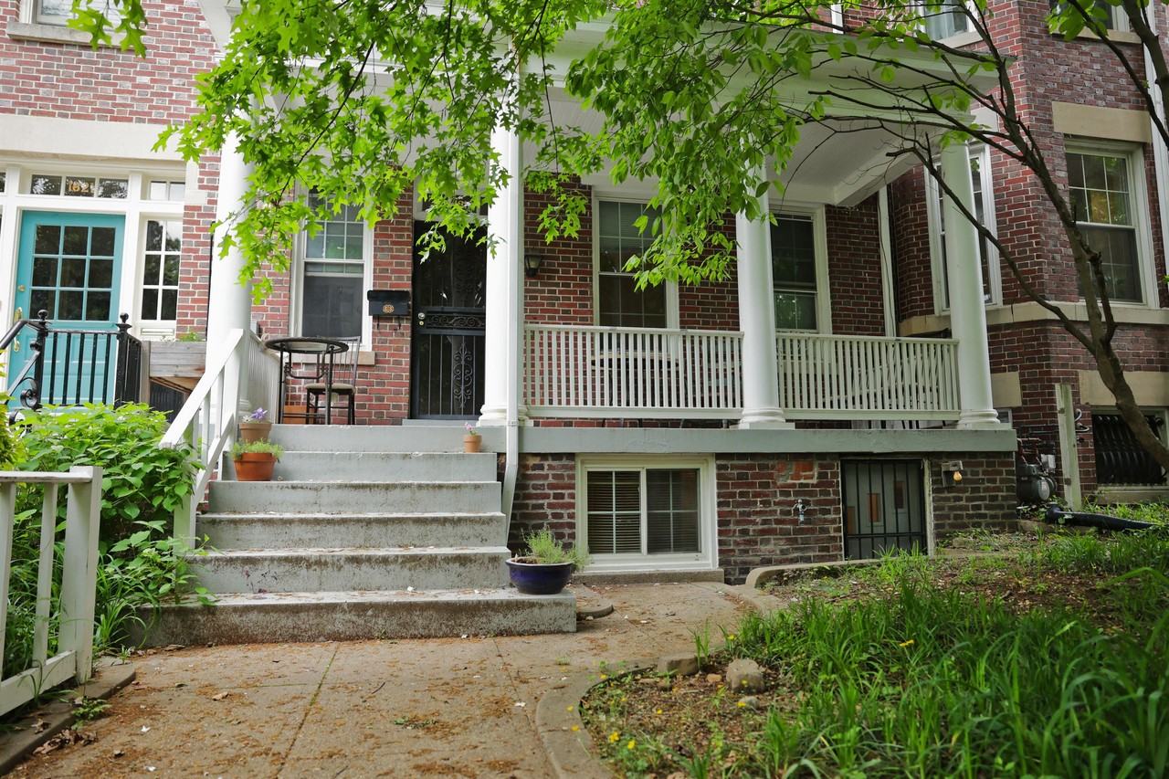 1819 Lamont St Nw #1 - Photo 3 of 12