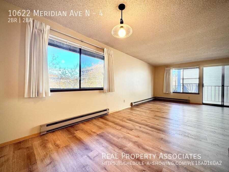 10622 Meridian Ave N #4 - Photo 7 of 19