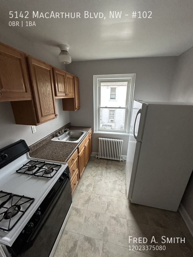 5142 Macarthur Blvd Nw #102 - Photo 5 of 10